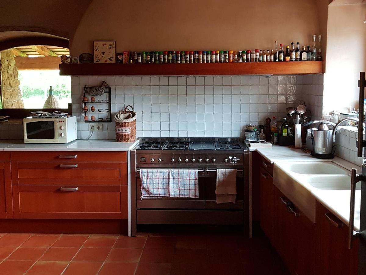 Gasthaus Mas Petit, Turisme Rural La Bisbal d'Emporda Exterior foto